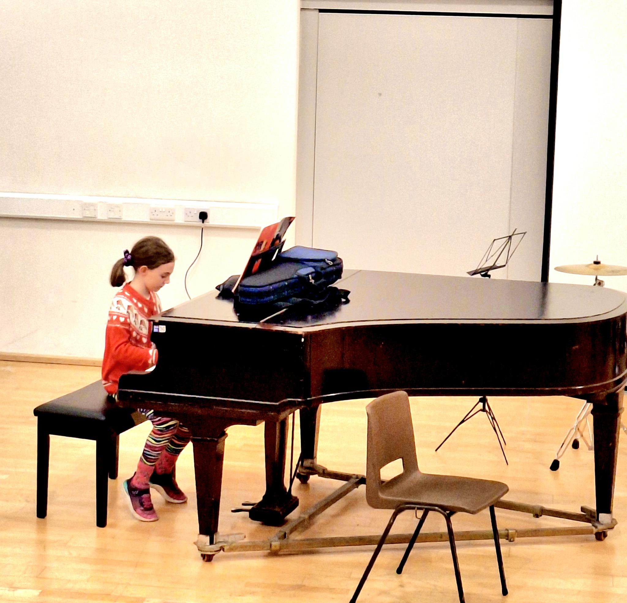 Pianist at Soloist on Stage concert